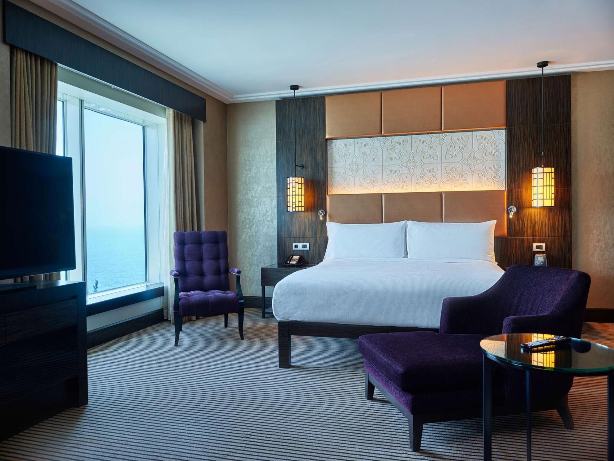 Deluxe King Room Sea View