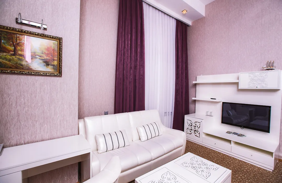 Admiral Hotel-1